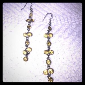 Yellow stoned dangle earrings